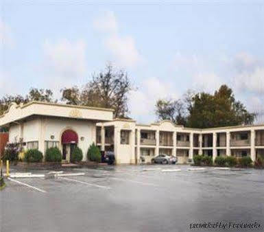 American Eagle Inn Fayetteville Eksteriør bilde